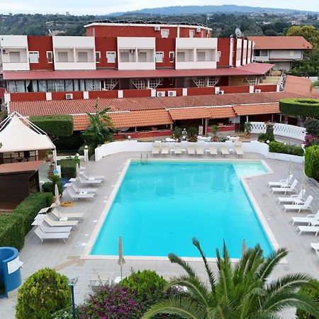 Residence Hotel Felix Рикади Екстериор снимка