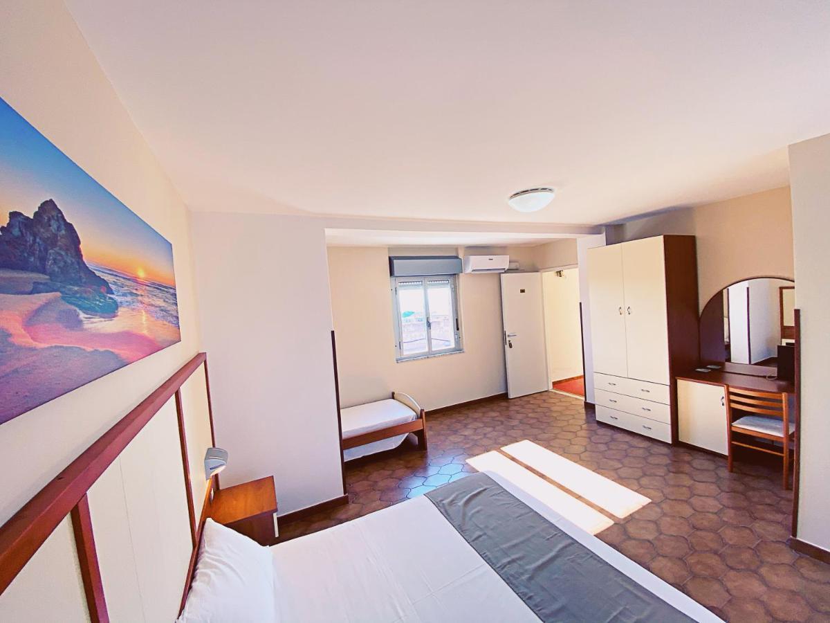 Residence Hotel Felix Рикади Екстериор снимка