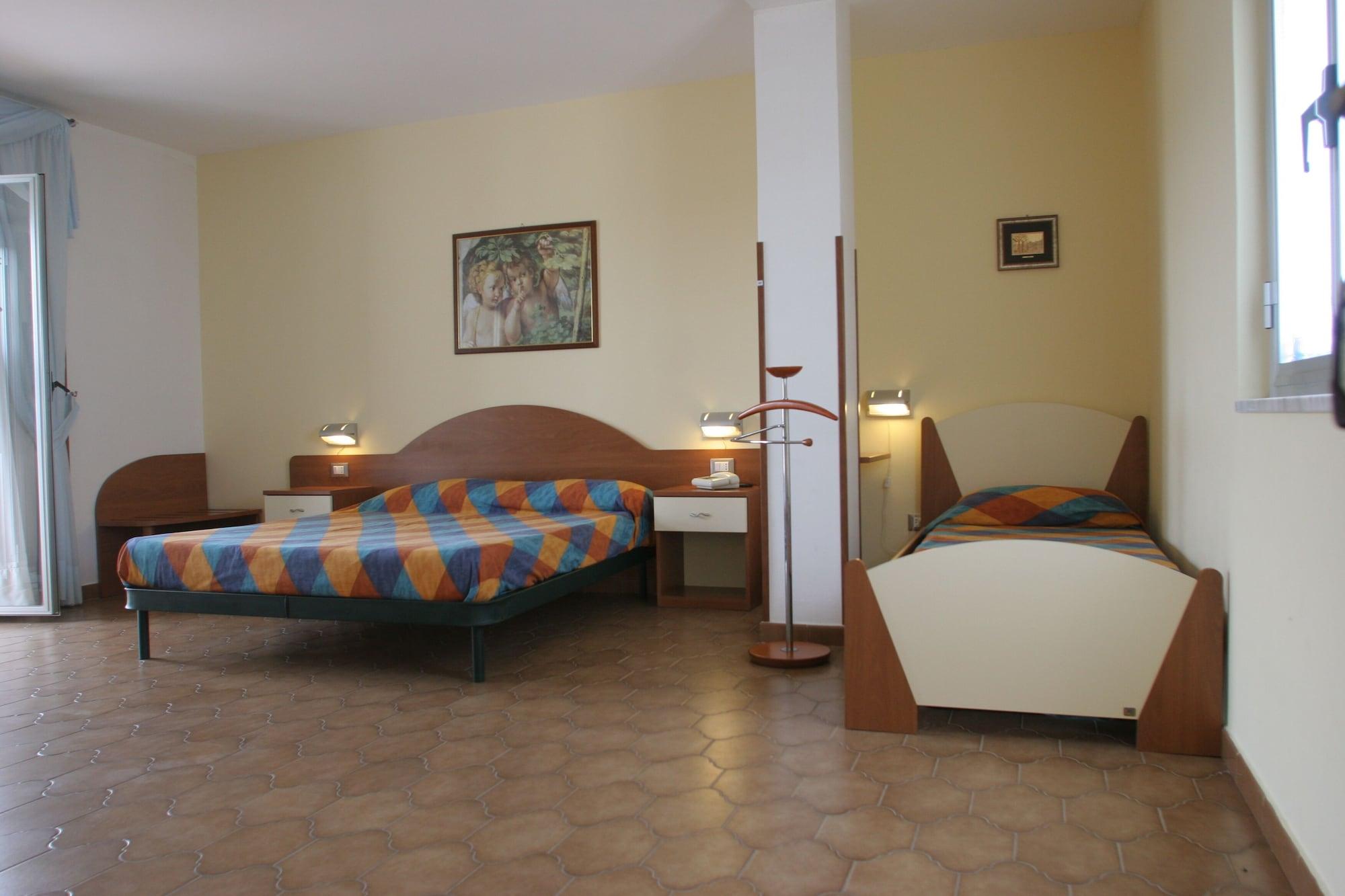 Residence Hotel Felix Рикади Екстериор снимка