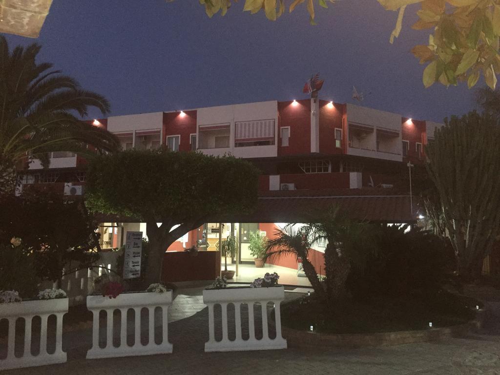 Residence Hotel Felix Рикади Екстериор снимка